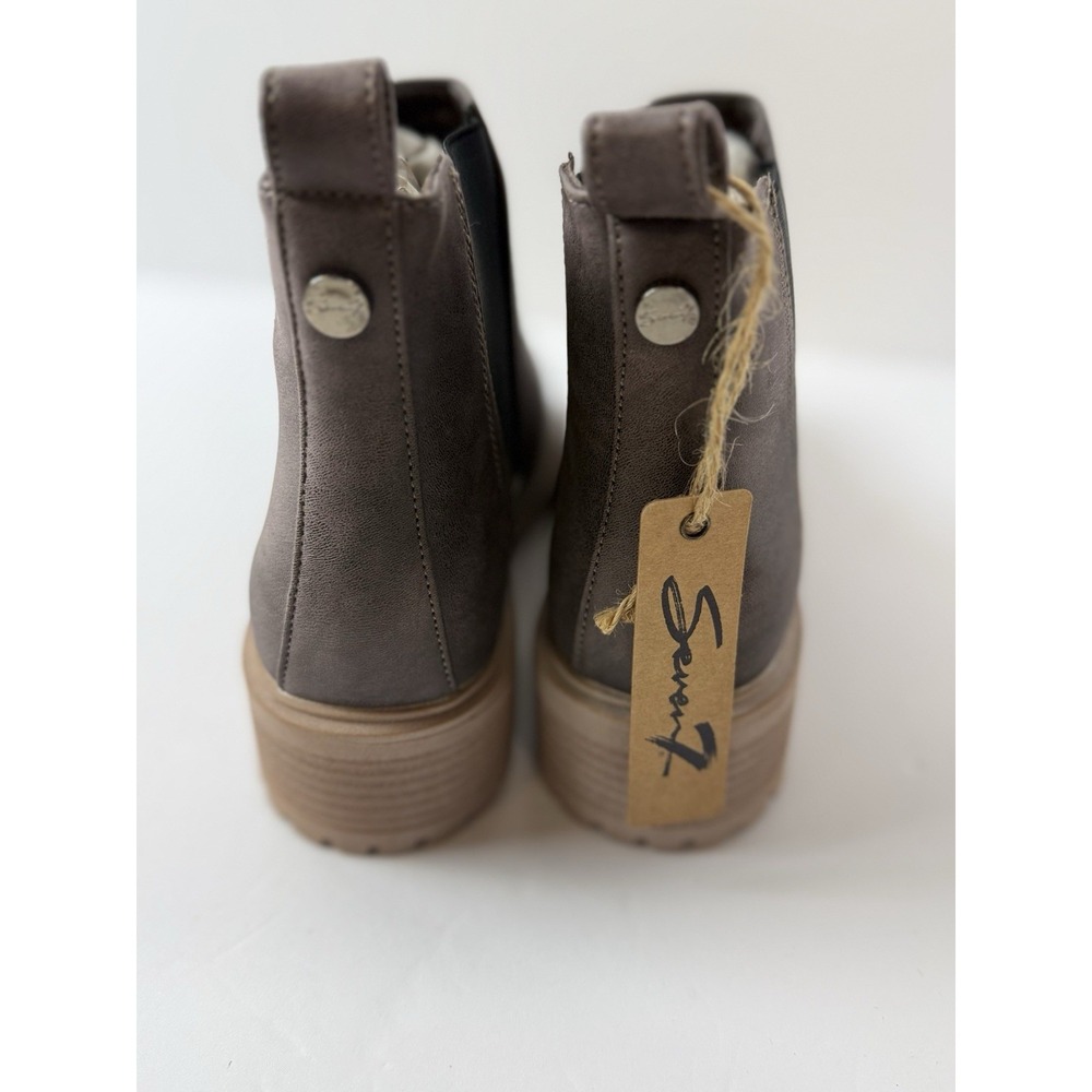Seven7 Billie Bronze Chunky Lug Soled Chelsea Boots Brand New Women's Size 19 - Picture 3 of 6